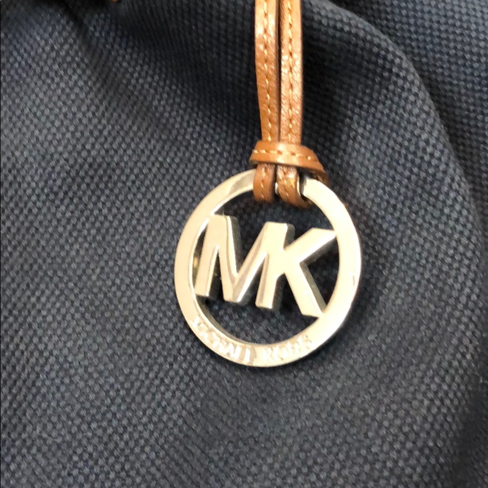 Michael Kors bag - Picture 2 of 6